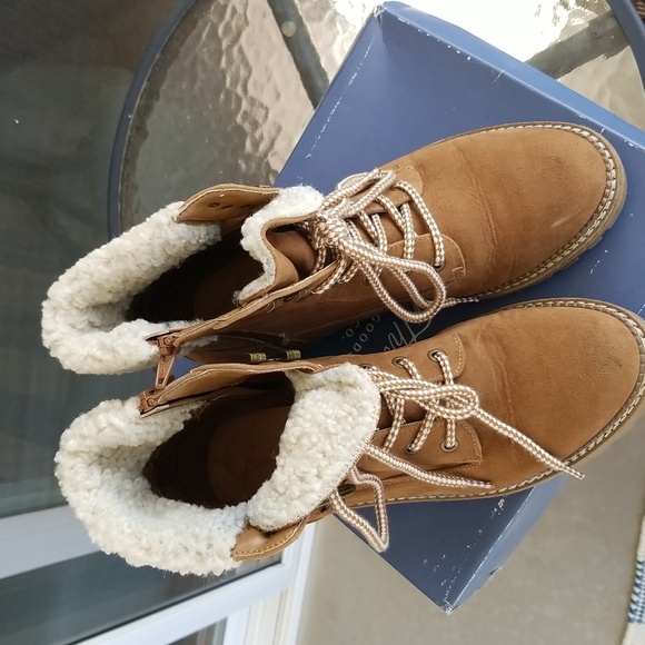 Size 8.5 tan winter boot - Picture 5 of 5